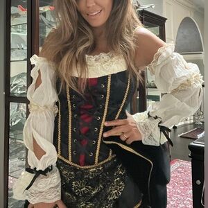 Leg Avenue pirate custom (adult) size M new just tried on